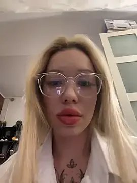 Freechat babydolll on StripChat