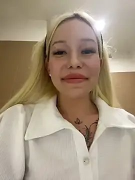 Freechat babydolll on StripChat