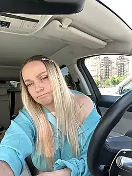 Freechat Bondgirl_013 on StripChat