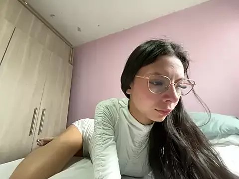 Freechat Bonniepark on StripChat