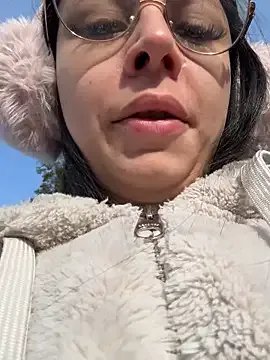 Freechat Bonniepark on StripChat