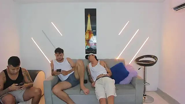 Freechat brutal_sex_room2 on StripChat