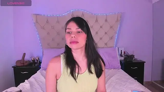 Freechat CarolineNasty on StripChat