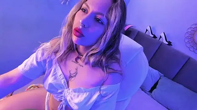 Freechat delilah_fix on StripChat