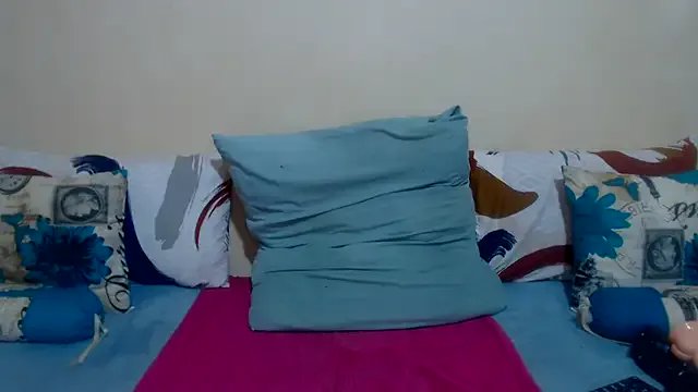 Freechat DiamondLuv29 on StripChat