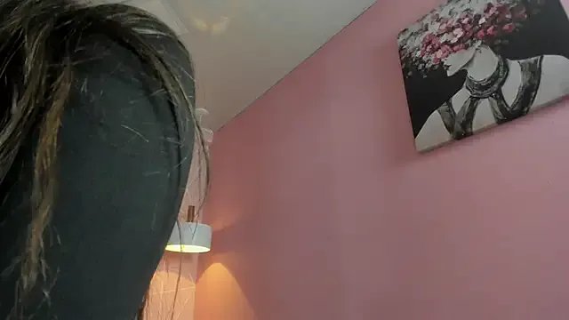 Freechat dolly_zoe on StripChat