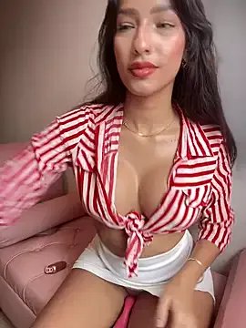 Freechat DulceLenns on StripChat