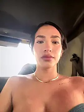 Freechat DulceLenns on StripChat