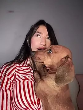 Freechat DulceLenns on StripChat