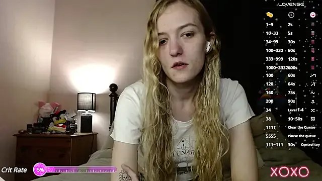 Freechat EllieeRose on StripChat