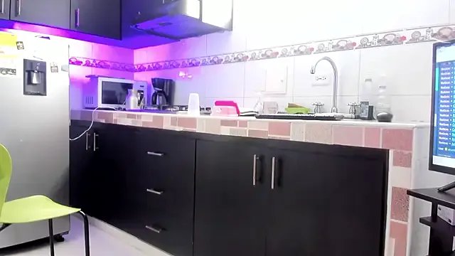 Freechat Emma-evans on StripChat