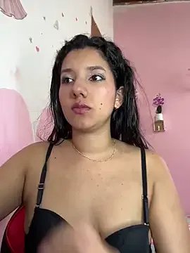 Freechat emmariders2 on StripChat