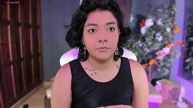 Evelynn on StripChat 