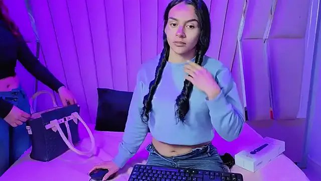 Freechat fisting_anal_69 on StripChat