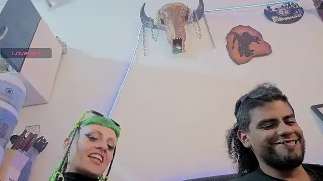 Freechat freyaa_sorcerees on StripChat