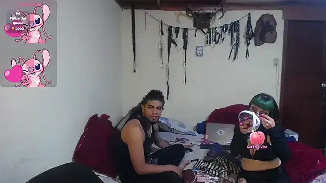 Freechat freyaa_sorcerees on StripChat