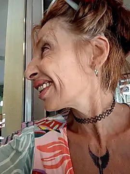 Freechat FrozenWaffle on StripChat