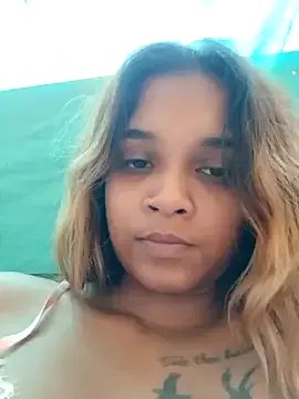 Freechat Indianqueen03 on StripChat