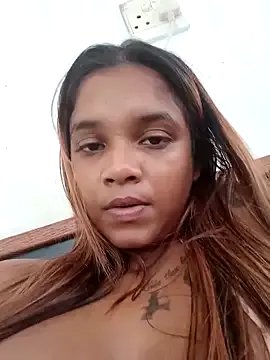 Freechat Indianqueen03 on StripChat