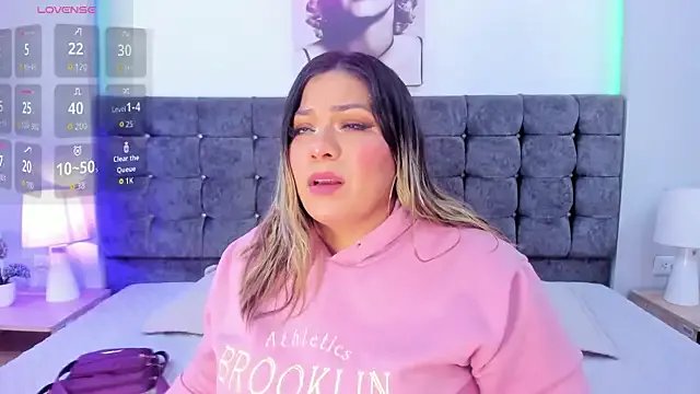 Freechat isabella_horney_ on StripChat