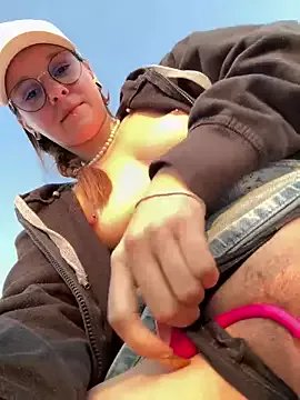 Freechat Izzy_Inked on StripChat