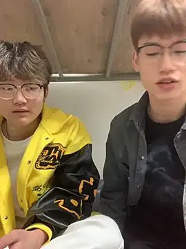 Freechat KK-cuteboy on StripChat