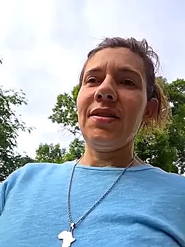 Freechat Lina_lou4 on StripChat