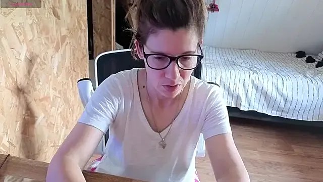 Freechat Lina_lou4 on StripChat