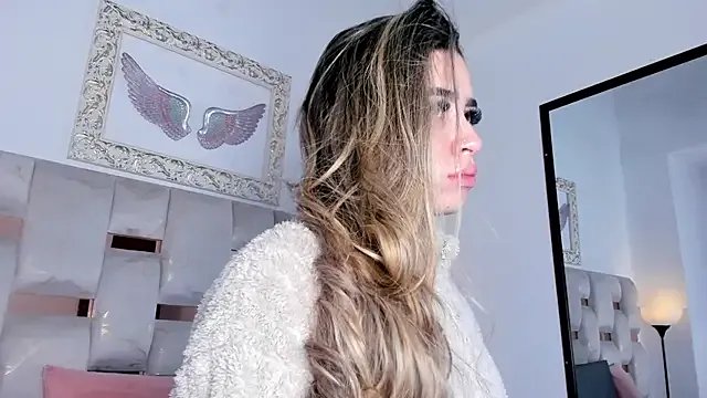 Lola_Blondie on StripChat 