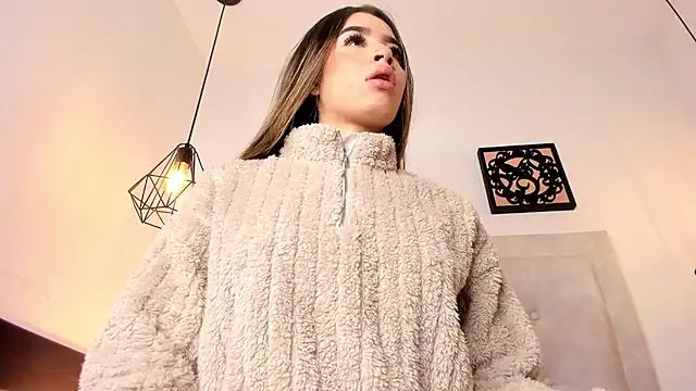 Lola_Blondie on StripChat 