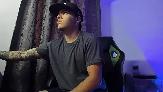 Freechat male_pussy on StripChat