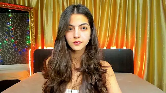 Freechat Milana_Crystal_ on StripChat