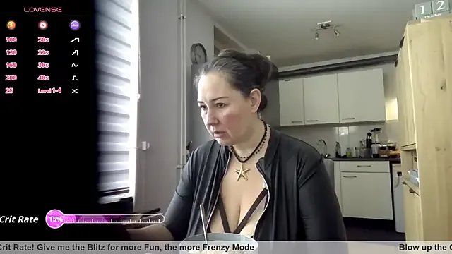 Freechat MilfGina on StripChat