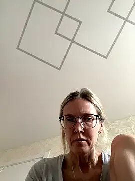 Freechat MollyStory on StripChat