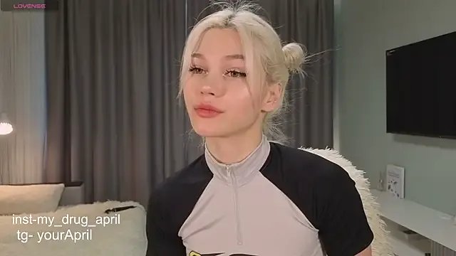 Freechat MyApril on StripChat