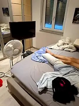 Freechat NaughtyCatgirl on StripChat