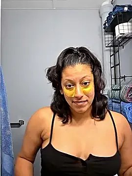 Freechat Nikkierosee on StripChat