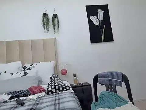 Freechat Pearl_00 on StripChat