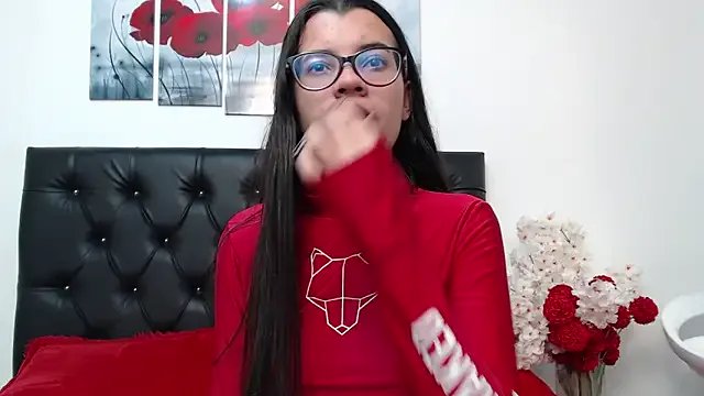 Freechat pinky_f00x on StripChat