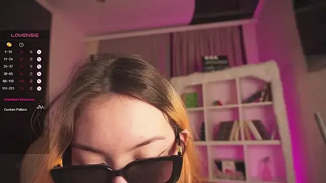 Freechat Pussy_Dream on StripChat