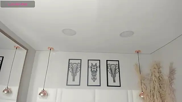 Rebeca_jones on StripChat 