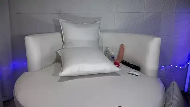 Private Reyna63 on StripChat