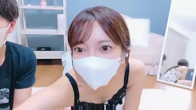 Freechat RIRI-style on StripChat