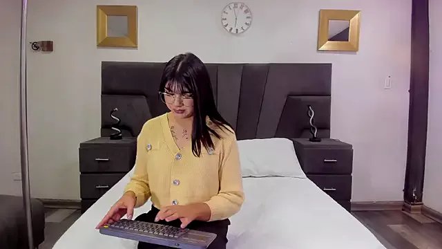 Freechat RoseCassie on StripChat