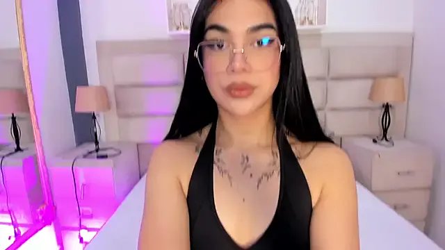 Freechat RoseCassie on StripChat