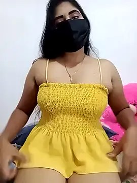Freechat SLZAARA on StripChat