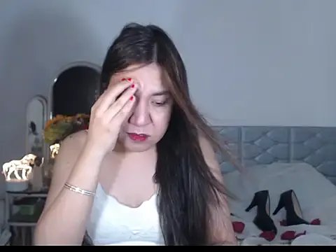 Freechat stellahugeX on StripChat