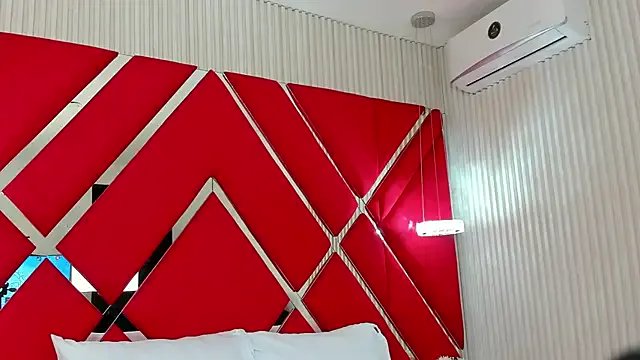 Freechat SusanCouper on StripChat