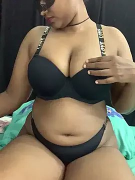 Freechat sweety_yehara on StripChat