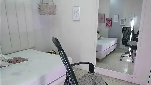 Freechat veronica_b07 on StripChat